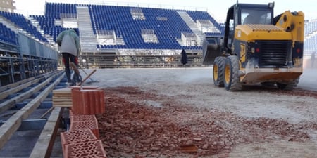 Reciclado de tejas en pistas de tenis